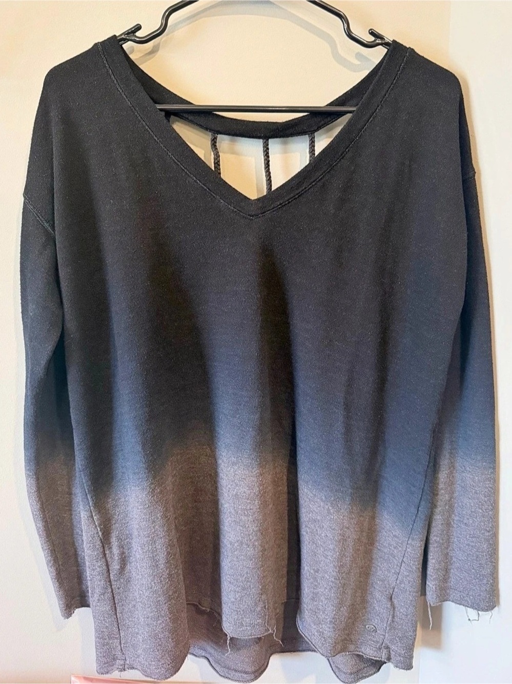American Eagle Outfitters Long Sleeve Sweater